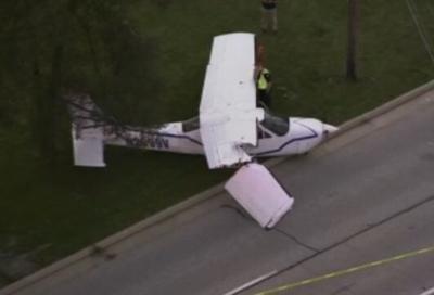Plane on road, Palatine