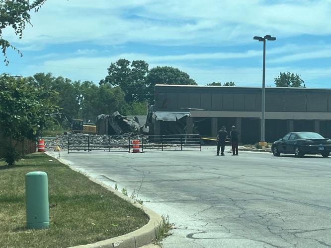 Kroger Fairview Plaza demolition
