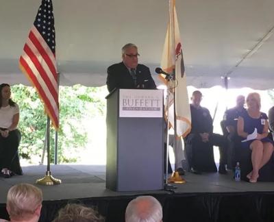 Warren Buffett's son staying as Illinois sheriff stint ends