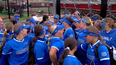 EIU softball team