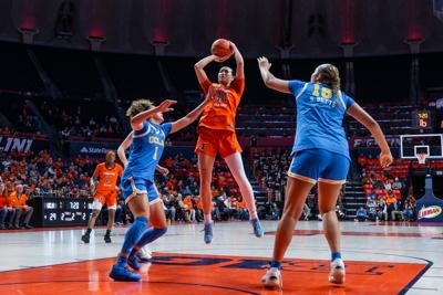 maddie webber vs UCLA illini womens basketball