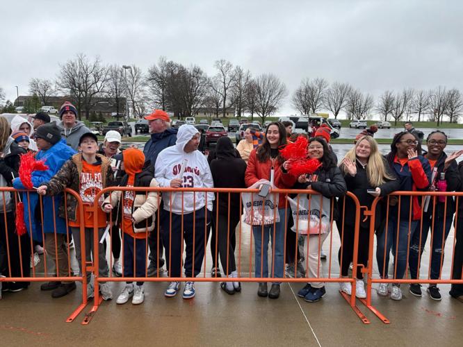 ILLINI Send Off