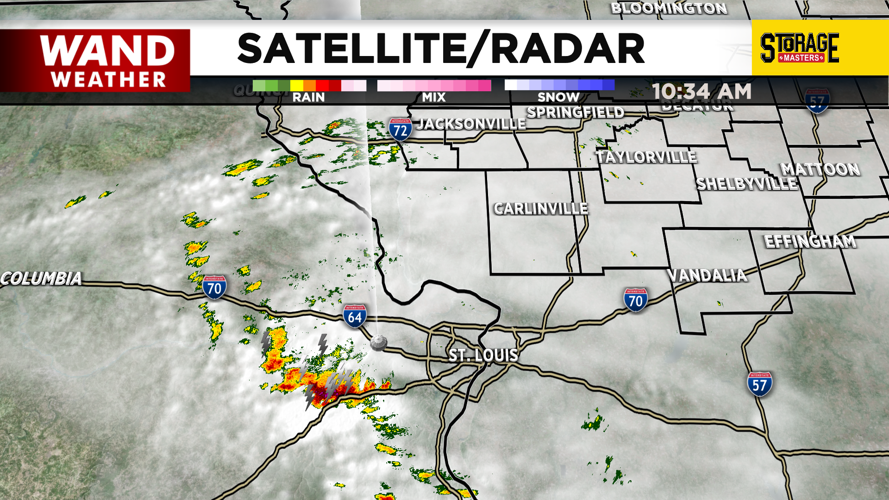 Scattered storms are moving into the St. Louis area now.png