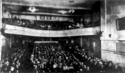 The Avon Theater in the 1900's