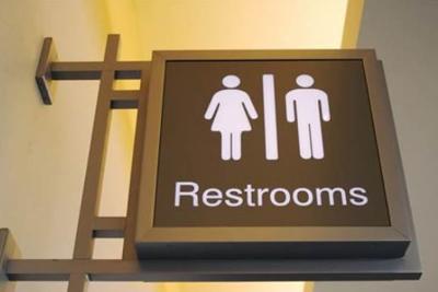 Judge: Transgender teen can use school's male bathrooms