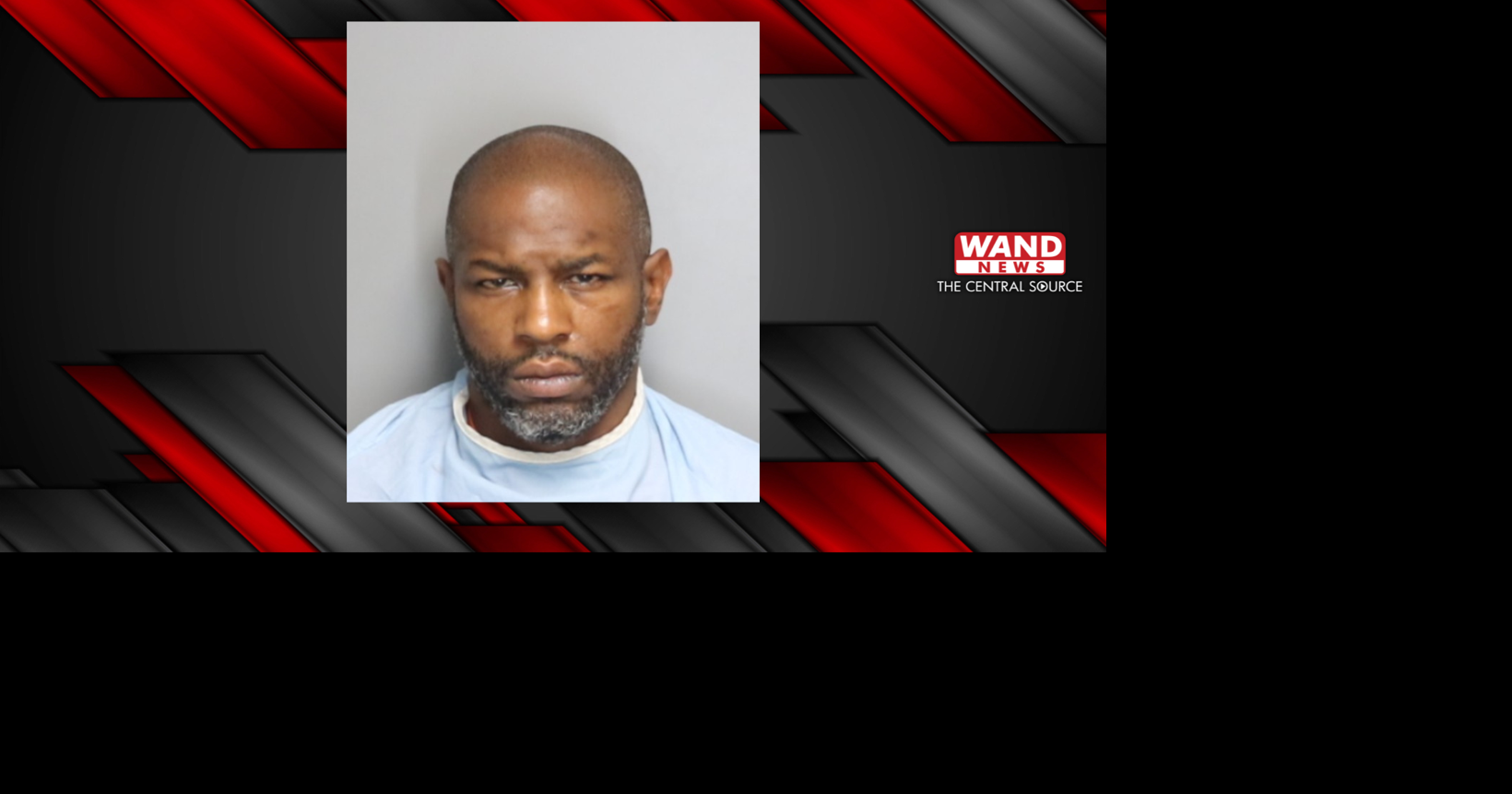 Read moreUrbana man arrested on multiple warrants, discarding gun during police chase