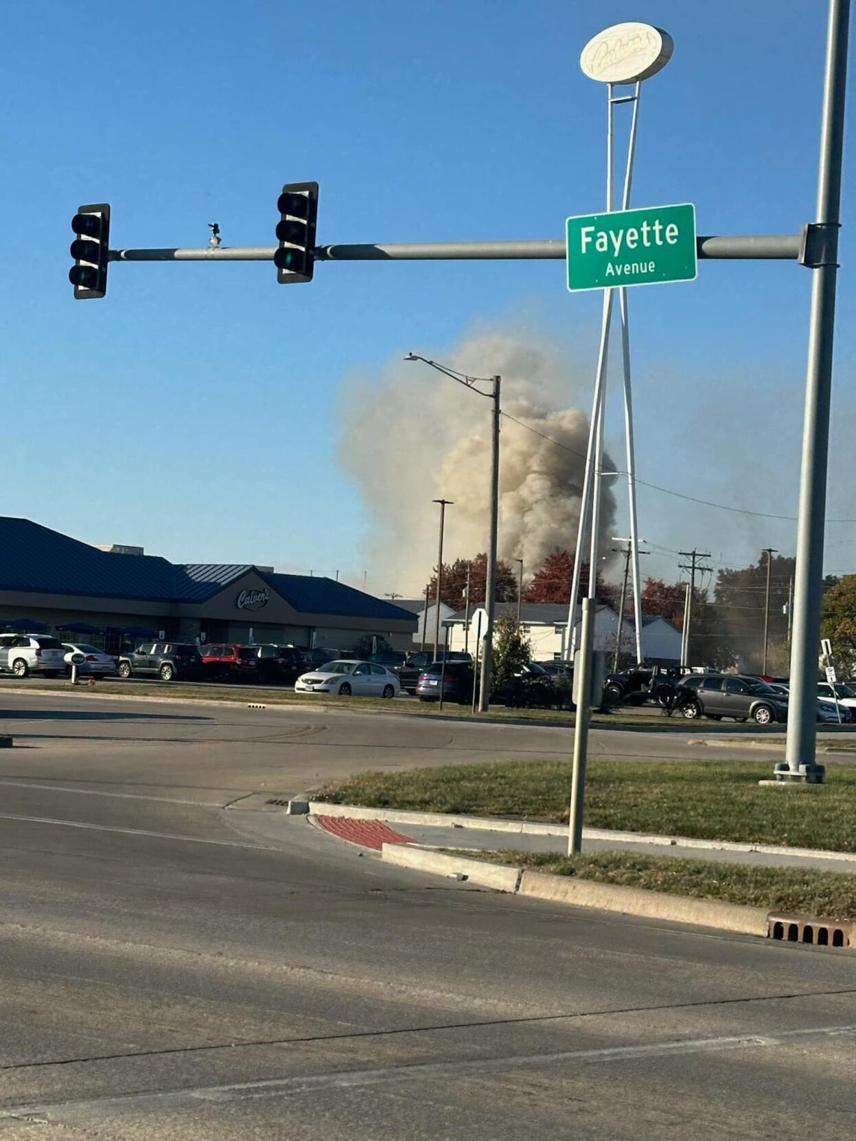 Apartment complex fire in Effingham