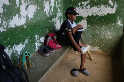 APTOPIX Venezuela Earthquake Baseball