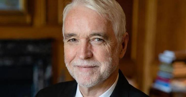 University of Illinois System President Tim Killeen to step down in 2027