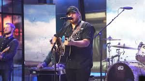 Luke Combs to perform at Illinois State Fair