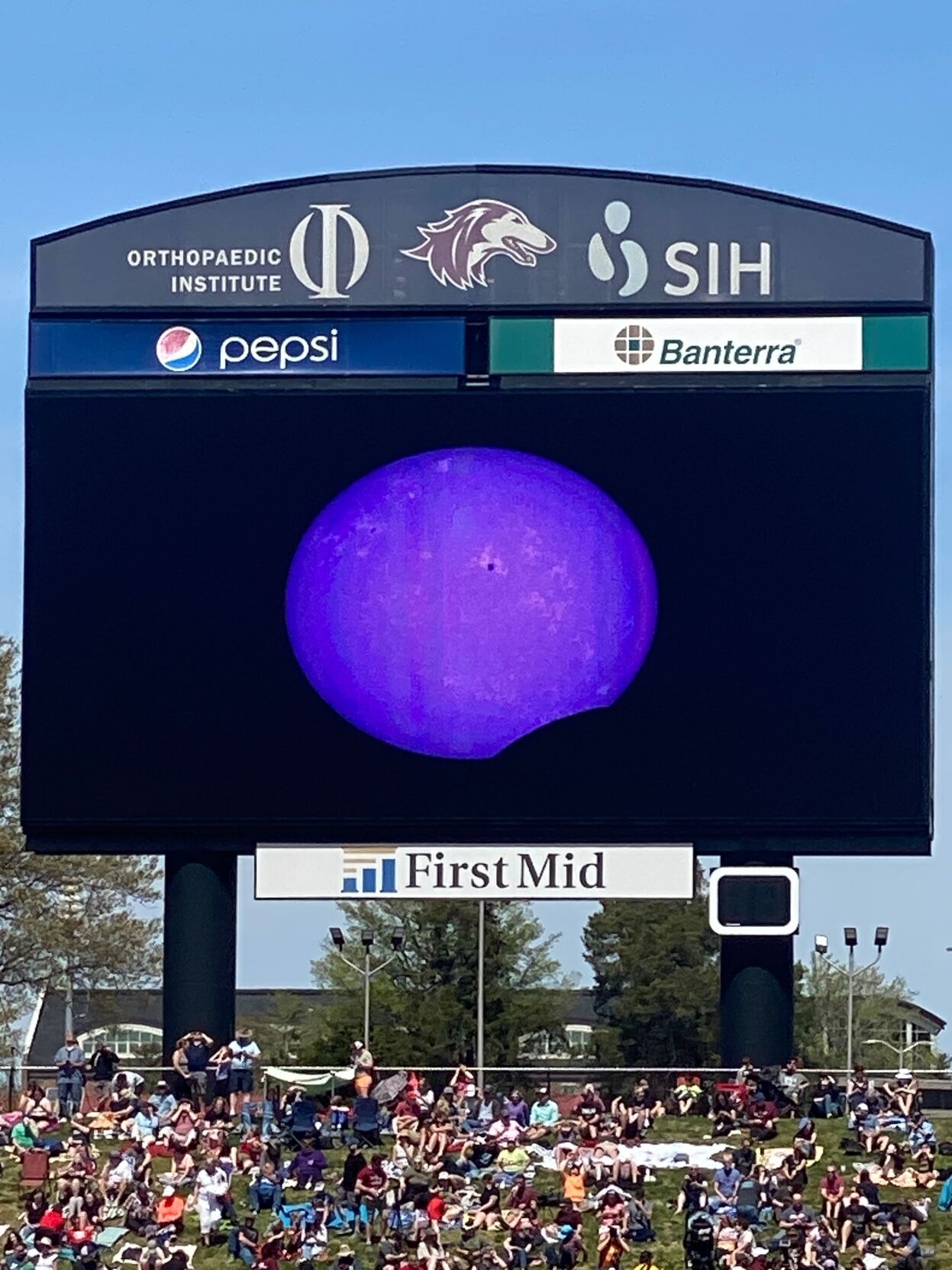 WAND Total Solar Eclipse from Marshall Ill.