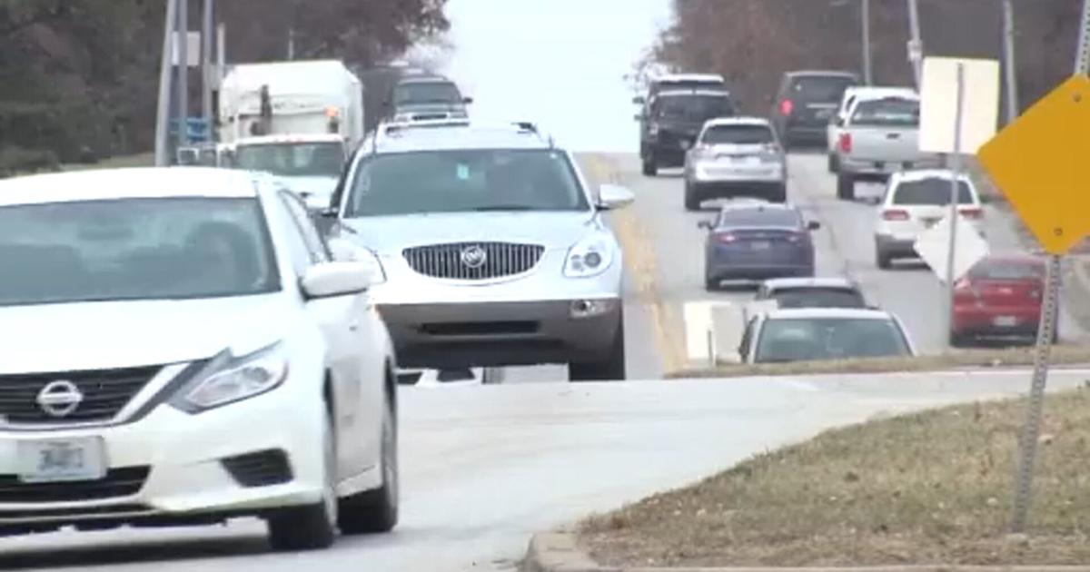 Pritzker signs plan requiring speed control devices for reckless drivers