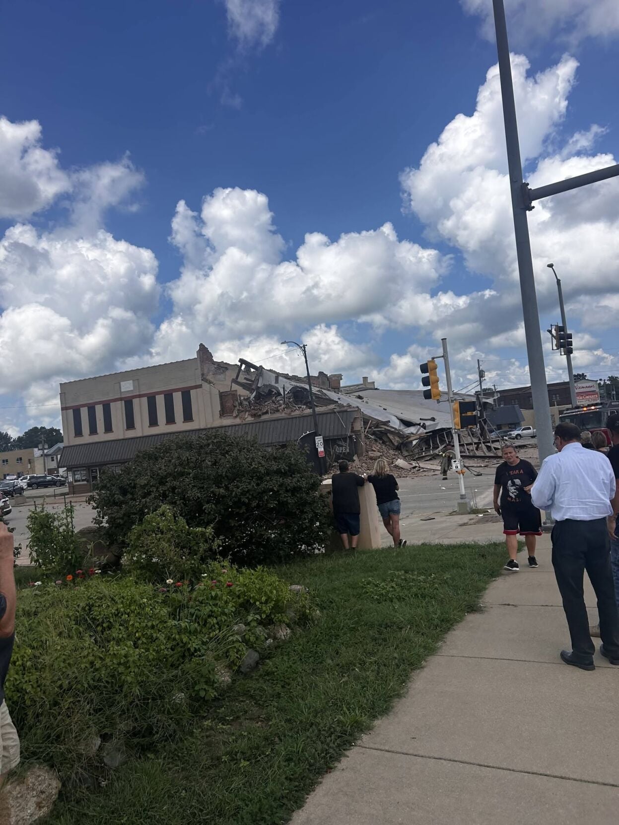 Mattoon building collapse 4