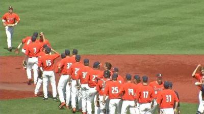 Illini Sweep Ohio State, Extend Winning Streak to 21