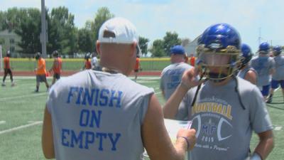 A special bond between Maroa-Forsyth's head coach and their quarterback