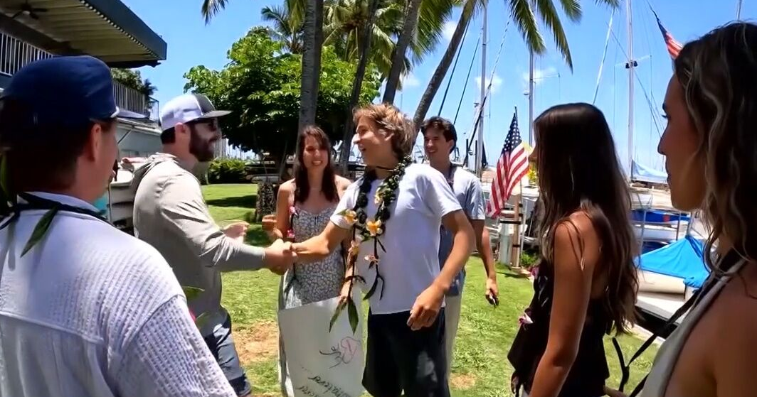 Oregon teen makes solo sail to Hawaii