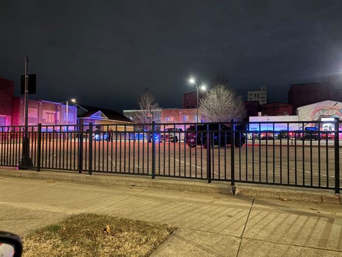 Heavy police presence in downtown Decatur parking lot (4)