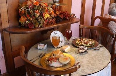 Family tea house works as team effort