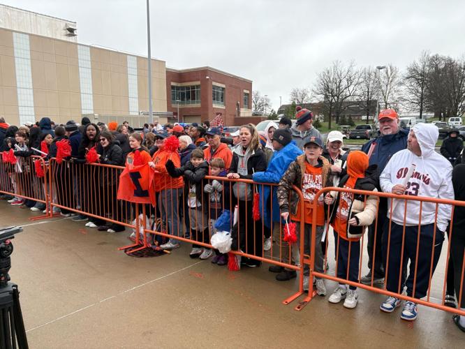 ILLINI Send Off