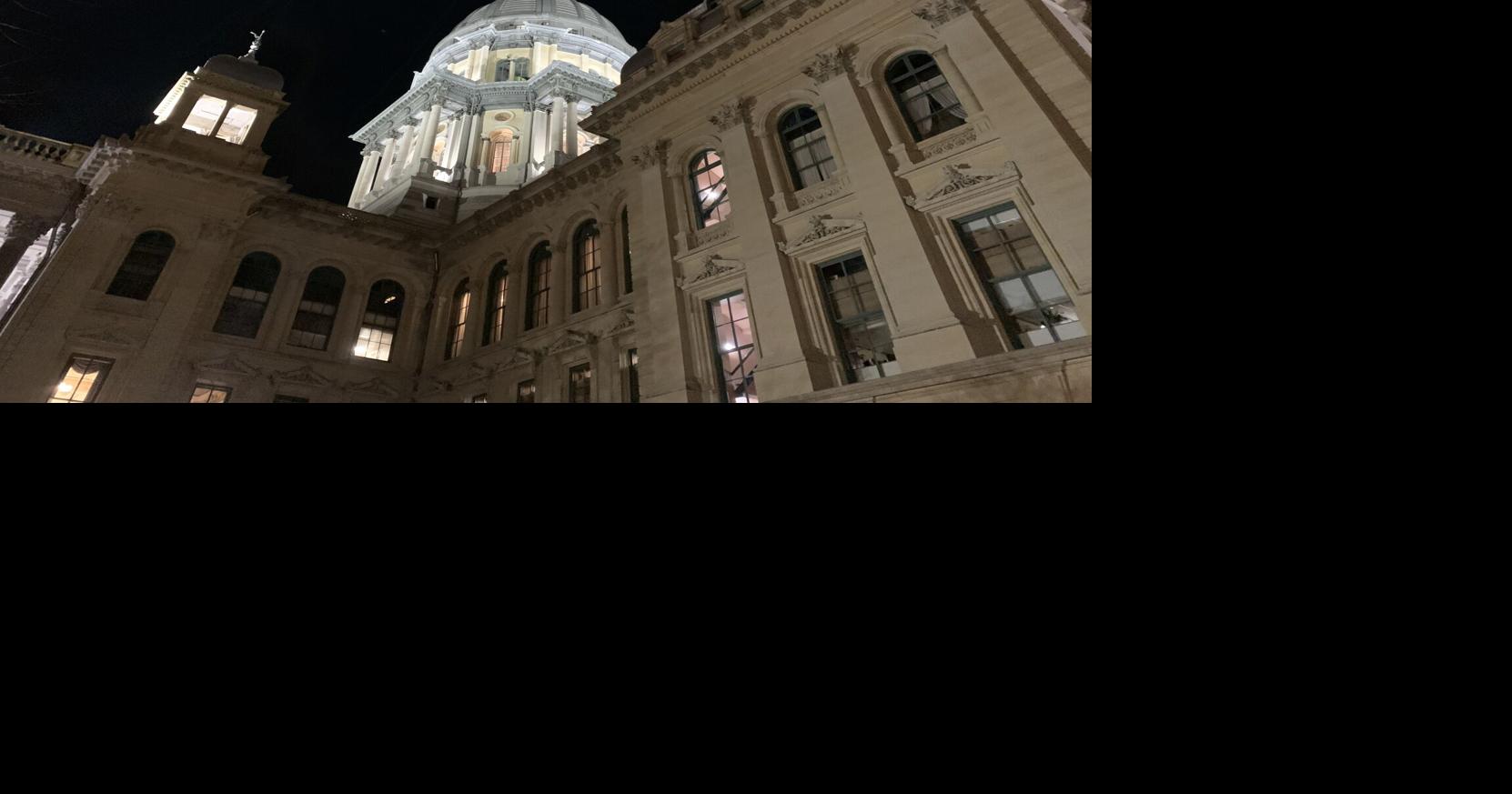 Illinois House, Senate Democrats send $55.2 billion budget to Pritzker