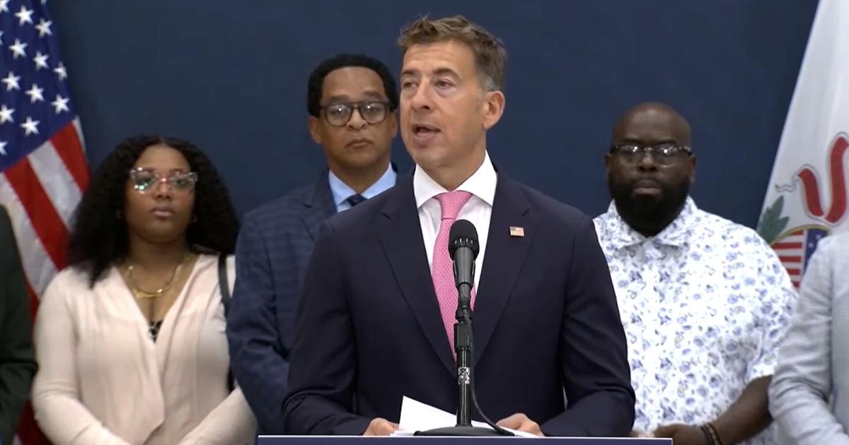 Giannoulias, advocates call on Pritzker to sign auto insurance reform plan
