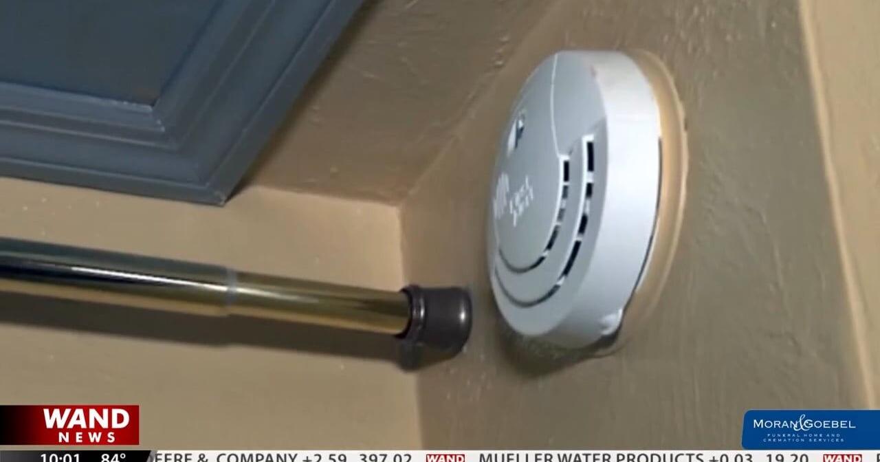 Volunteers install smoke alarms in homes in Champaign - Vimarsana News