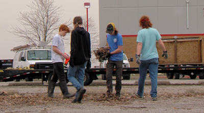 Neoga damage, volunteers helping clean up