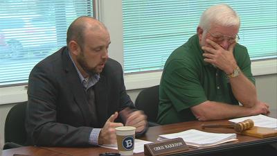 Board reverses air service vote amid business push