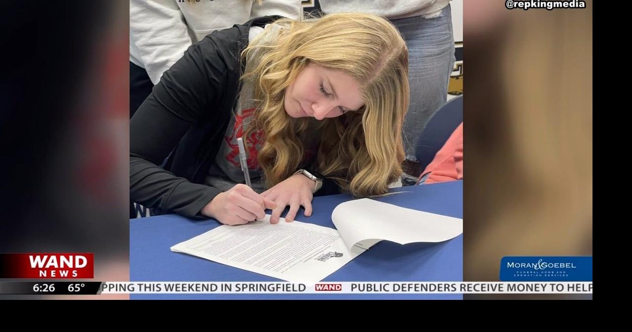 Teutopolis' TaNeal Einhorn signs with Lake Land College to continue