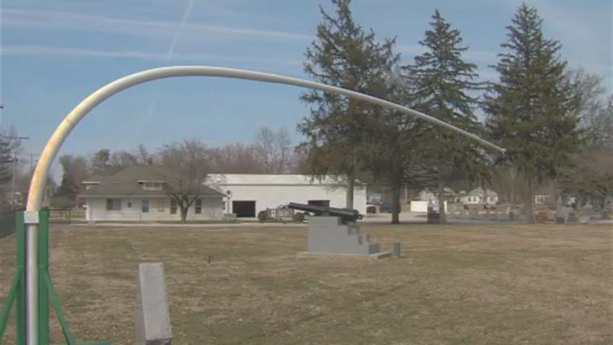 Taylorville Flag Pole