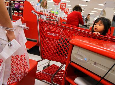 Target Reports Increase In Quarterly Earnings
