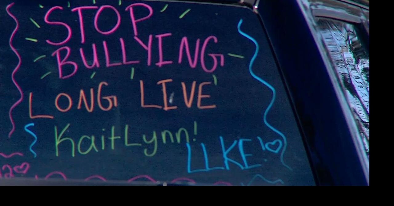 Hundreds of cars take part in drive-by parade for family of Kaitlynn Eller
