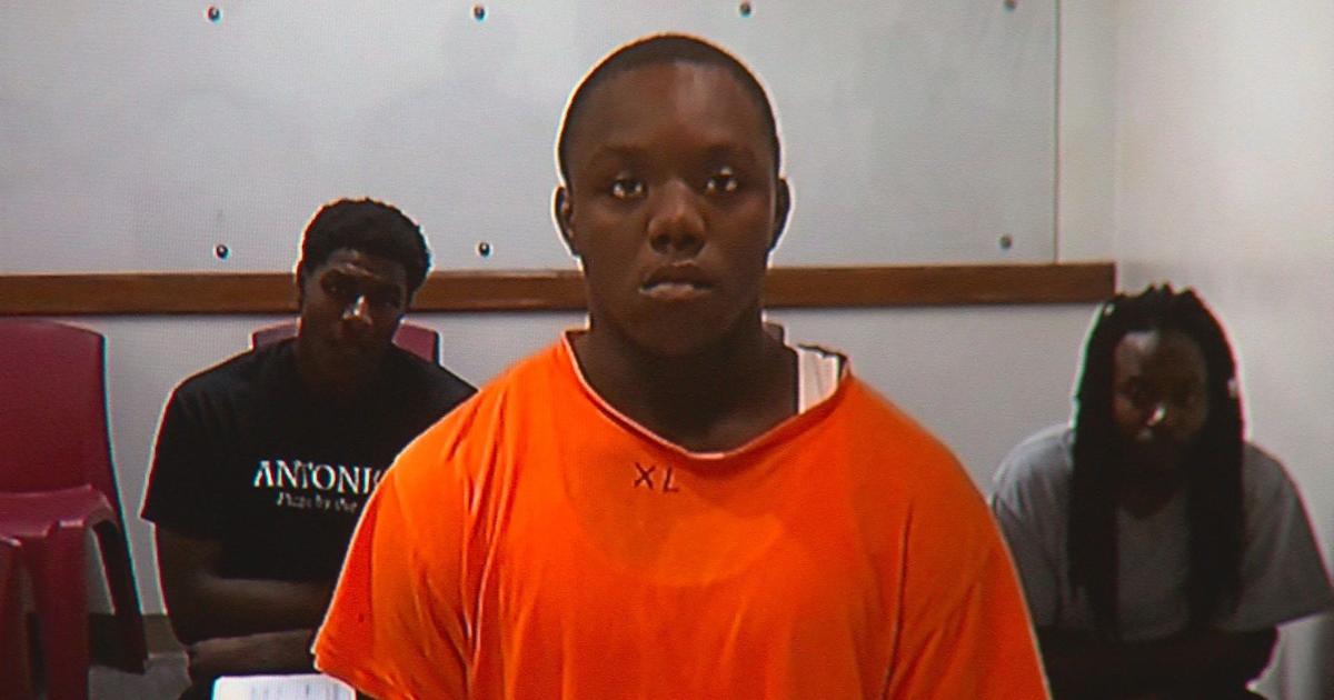 Robbie Patton Arraigned In Champaign County Court News Wandtv robbie-patton-arraigned-in-champaign-county-court-news-wandtv