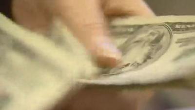 Tips for saving money during the holidays