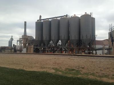 Mt. Pulaski Corn Cob Mills Closed