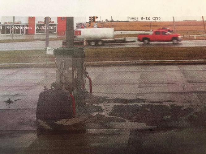 Taylorville car damage 1