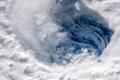 Illinois responds to hurricane with National Guard soldiers