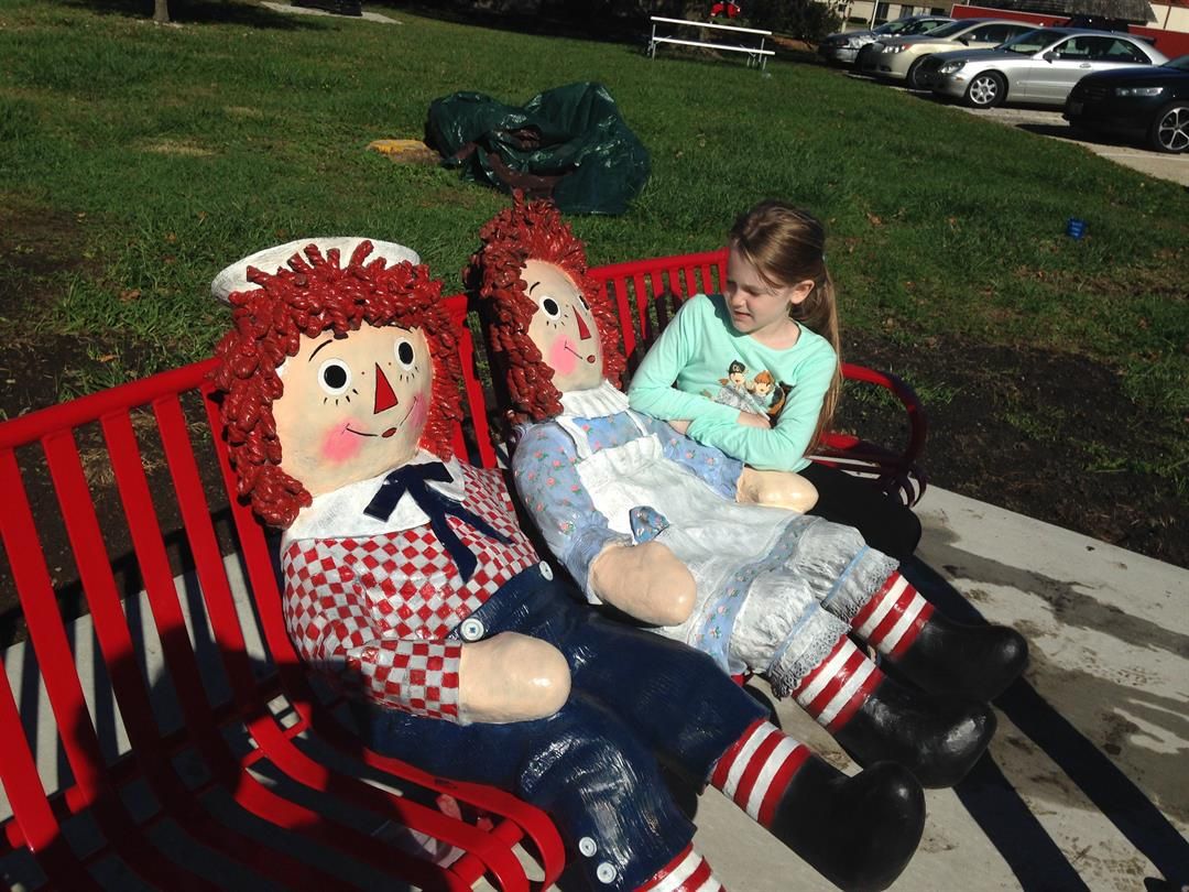 Raggedy Ann Gets Arcola Statue | News | wandtv.com