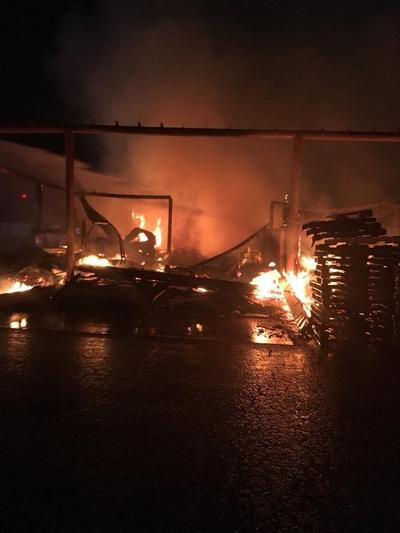 Crews knock down massive building fire in Effingham