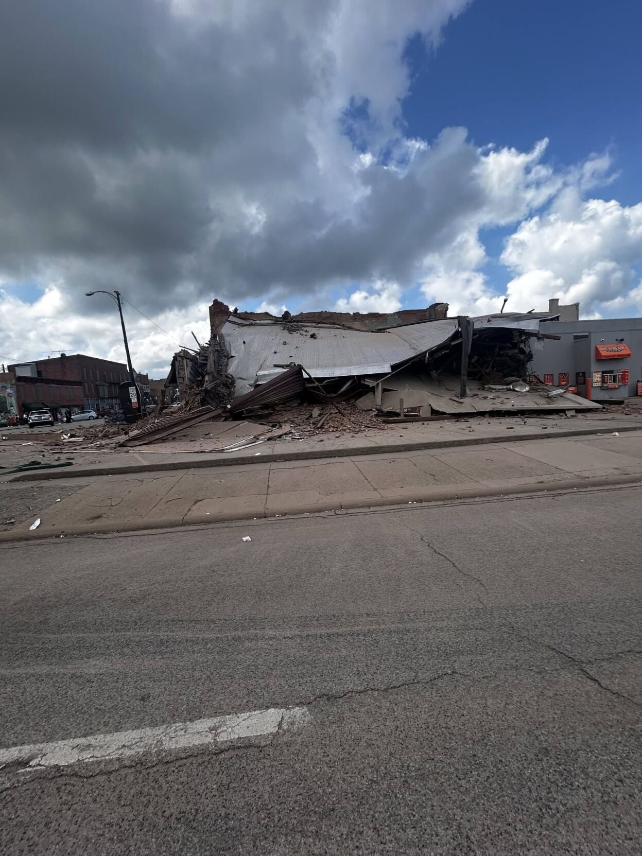 Mattoon building collapse 2