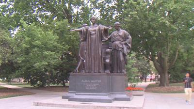 Classes begin on U of I campus