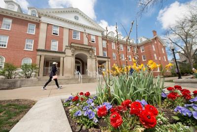 Don’t be Overwhelmed: 4 Ways Students Can Narrow Their List of Colleges