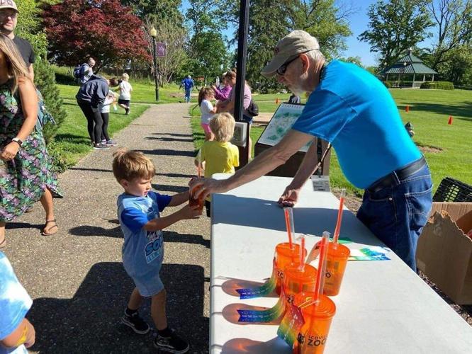 scovill zoo volunteer