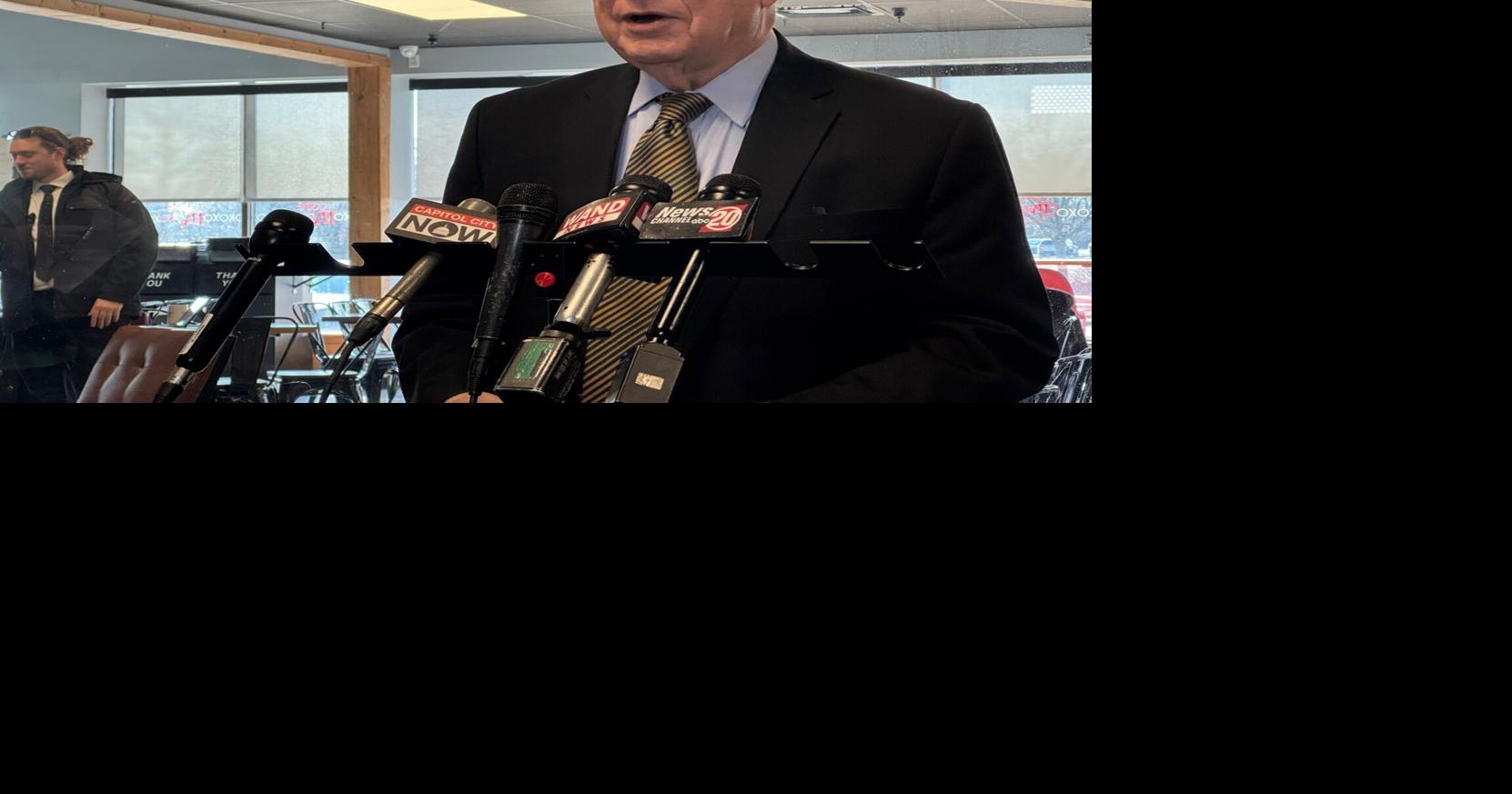 IL Sen. Durbin pushes to get Credit Card Competition Act across finish line