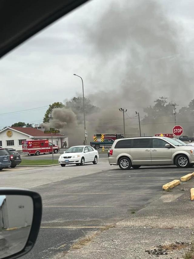 Mattoon Fire crews dispatched to structure fire at Lee's Famous Recipe