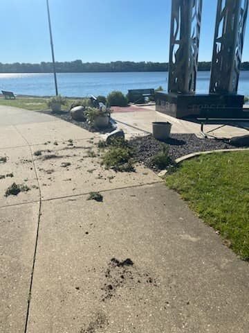 damage to 911 memorial
