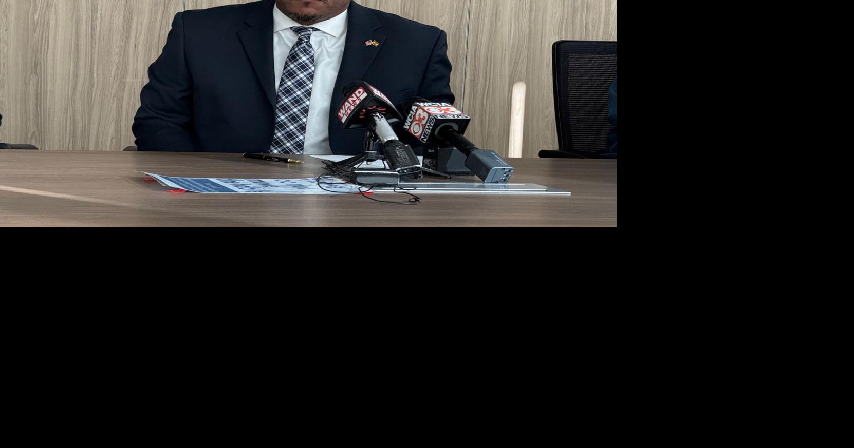 Champaign County Board tables resolution calling for Ammons' resignation