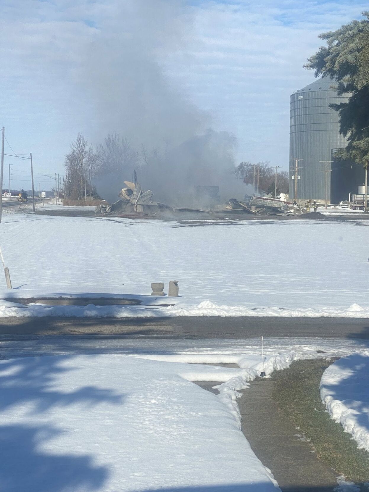 Wapella fertilizer plant burns to the ground