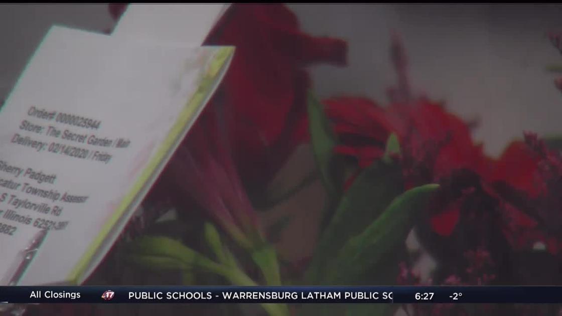 Floral Shop Puts Final Touches On Valentine S Day Orders Top