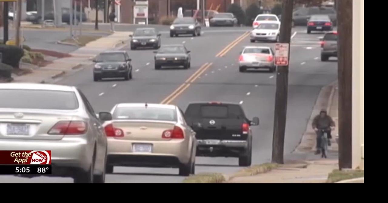 Illinois bill allowing immigrants to become driving instructors awaits final action
